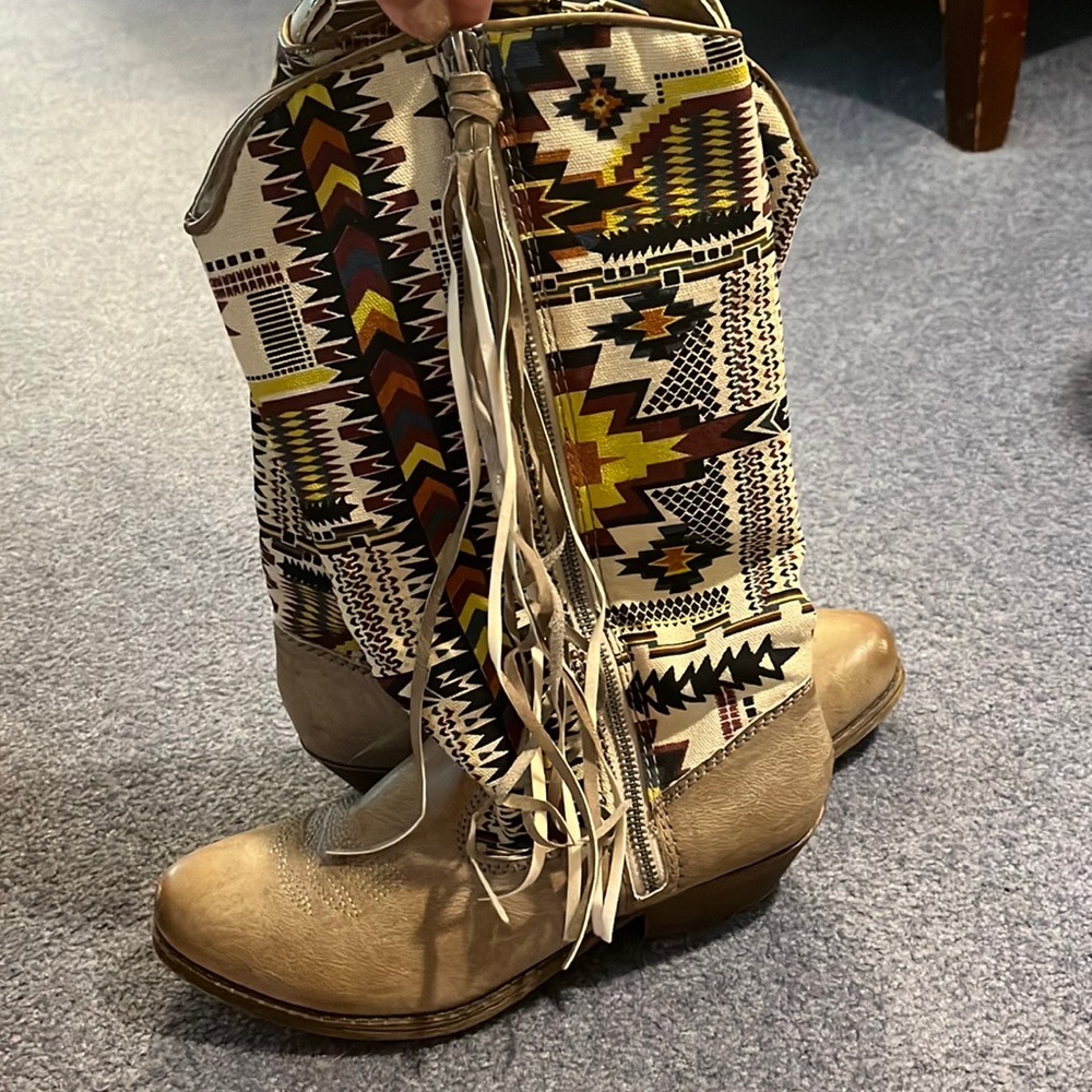 Tan Southwest Style Boots